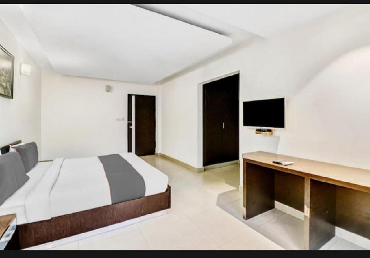 Aerocity Hotel Jindal Palace Delhi- A Well Hygiene Property"All Staff Vaccinated " New Delhi Eksteriør billede