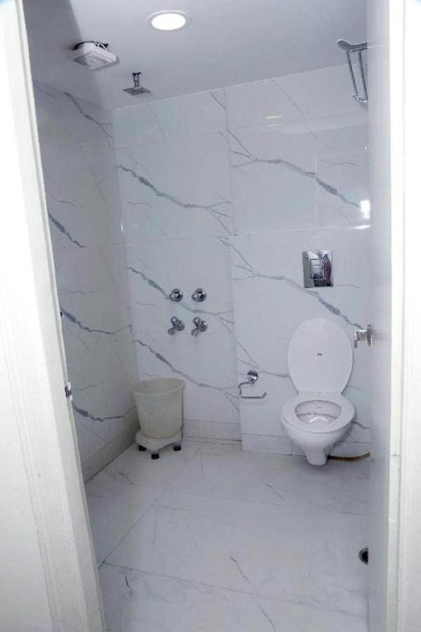 Aerocity Hotel Jindal Palace Delhi- A Well Hygiene Property"All Staff Vaccinated " New Delhi Eksteriør billede